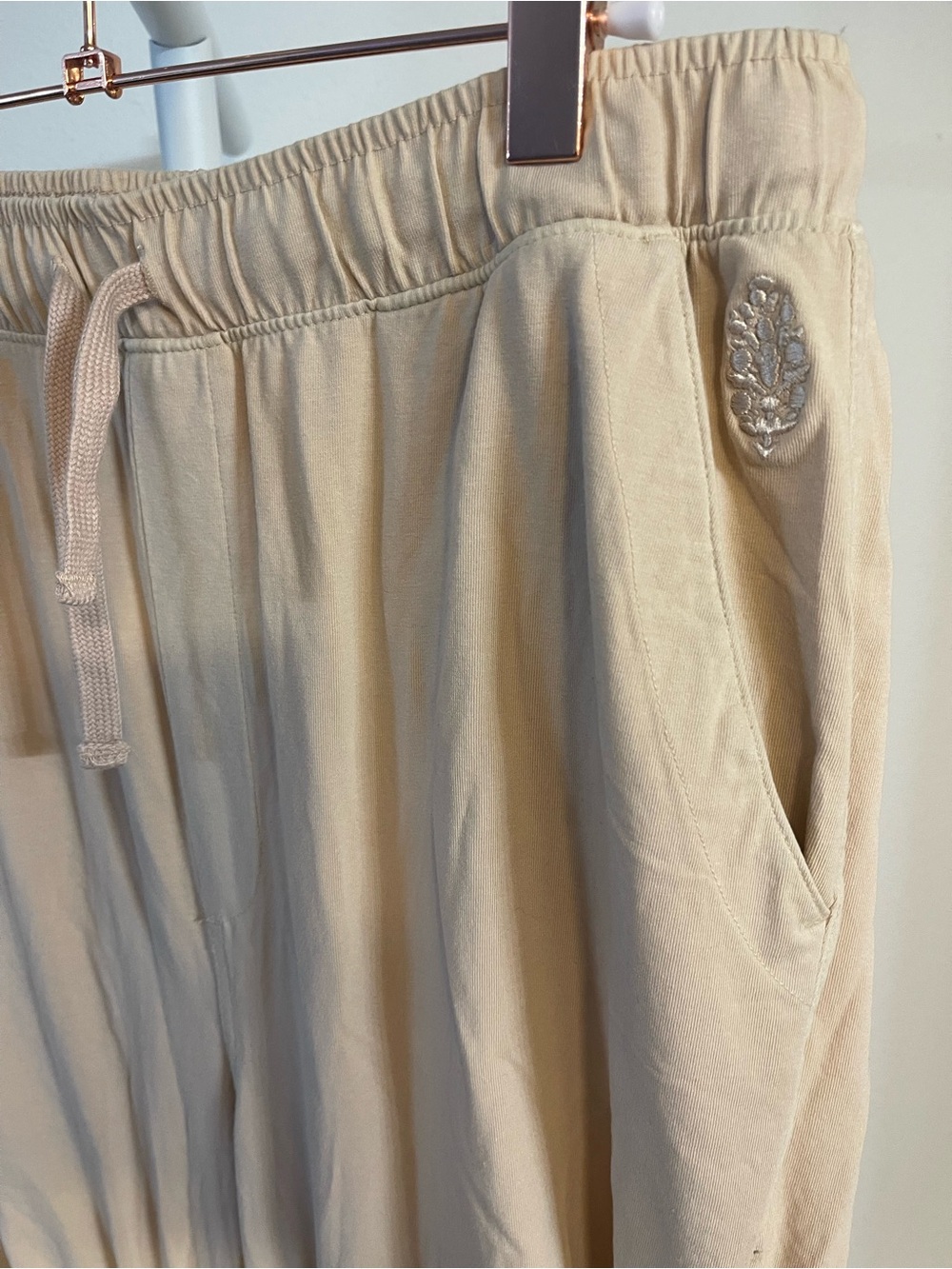 NWOT Free People Joggers - Picture 5 of 7